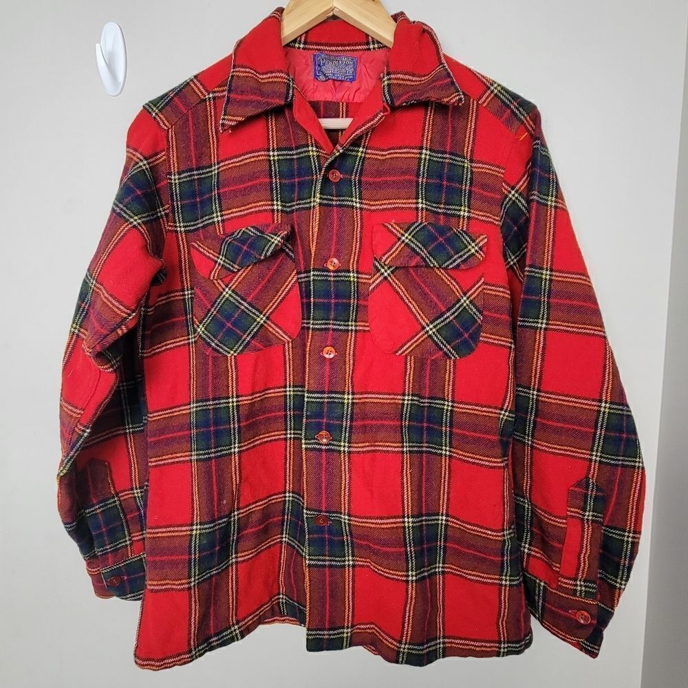 Vintage Pendleton button down red green tartan Plaid Long Sleeve Wool Shirt Med